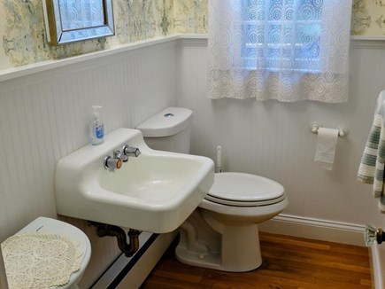 Falmouth / Woods Hole Cape Cod vacation rental - Half-Bathroom
