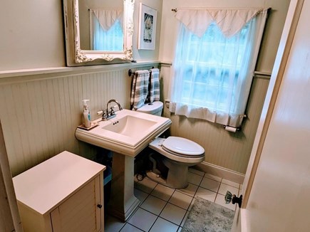 Falmouth / Woods Hole Cape Cod vacation rental - Full Bathroom