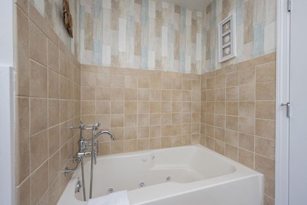 Bourne, Buzzards Bay Cape Cod vacation rental - Bathroom with shower and jetted tub