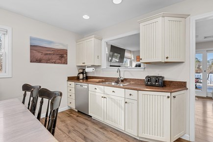 Bourne, Buzzards Bay Cape Cod vacation rental - Eat-in kitchen with stainless appliances
