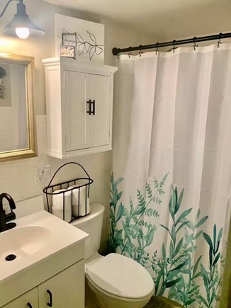 Brewster Cape Cod vacation rental - Bathroom