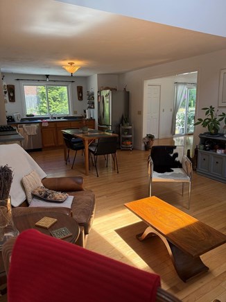 Mashpee Cape Cod vacation rental - Entrance seating