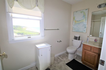 Wellfleet Cape Cod vacation rental - Bathroom