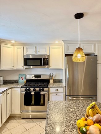 Mashpee Cape Cod vacation rental - Gas stove for cooking