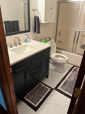 Harwich Cape Cod vacation rental - Full Bathroom (Upstairs)