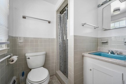 Barnstable Cape Cod vacation rental - Bath 2