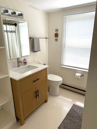 Barnstable Cape Cod vacation rental - Bath 3