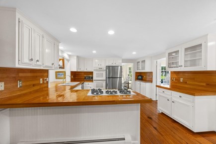Chatham, Harborside Cape Cod vacation rental - Plenty of Room for Cooking!