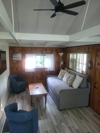 Manomet, Plymouth Manomet vacation rental - Living room day bed couch with two twin mattresses