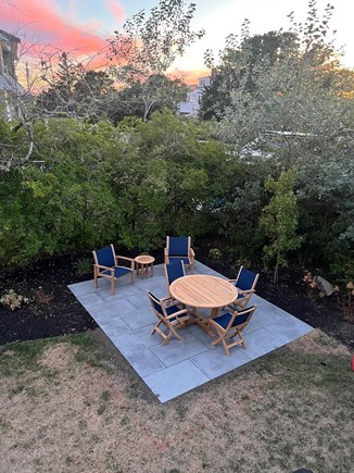 Chatham, Little Beach Cape Cod vacation rental - Al fresco dining!