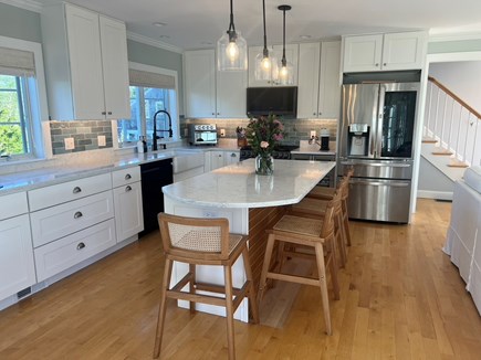 Chatham, Little Beach Cape Cod vacation rental - Enjoy meals with friends and family in your fully stocked kitchen