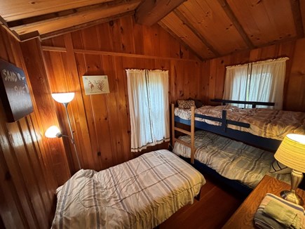 Plymouth MA vacation rental - Twin & bunk beds