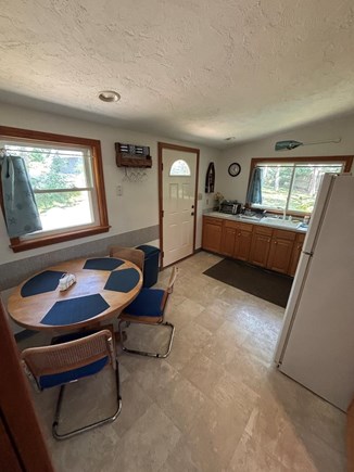 Plymouth MA vacation rental - Full kitchen with breakfast nook
