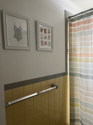 Falmouth Cape Cod vacation rental - Bathroom