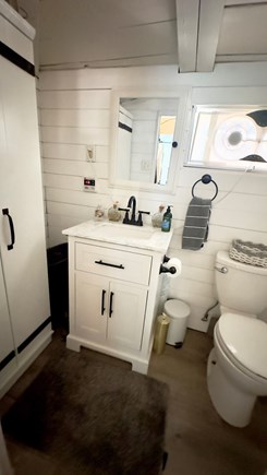 Dennis, Salt Air Village Cape Cod vacation rental - Bathroom
