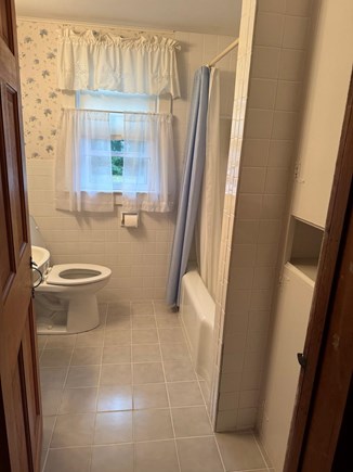 East Dennis Cape Cod vacation rental - Bathroom
