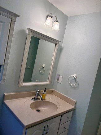 Brewster Cape Cod vacation rental - 2nd Floor Bath