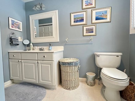 Brewster Cape Cod vacation rental - 1st Floor Bath
