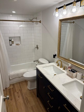 Falmouth Cape Cod vacation rental - Full bath w/ double vanity
