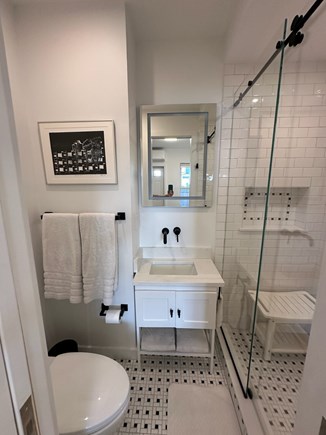 Provincetown Cape Cod vacation rental - En suite for second bedroom