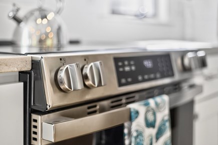 Orleans Cape Cod vacation rental - New oven and fully equiped kitchen