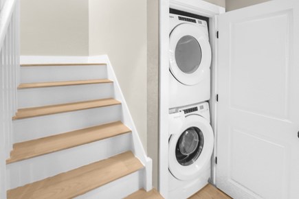 Provincetown Cape Cod vacation rental - Washer Dryer