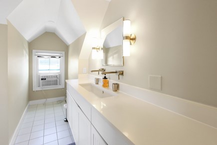 Provincetown Cape Cod vacation rental - Third Floor Bathroom