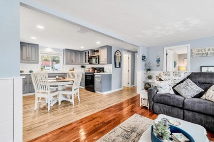 Yarmouth Cape Cod vacation rental - Open floorplan