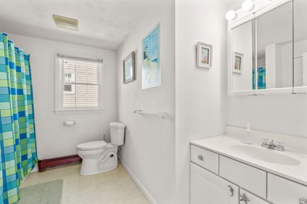 Popponesset, Rock Landing Assoc. Cape Cod vacation rental - Bathroom