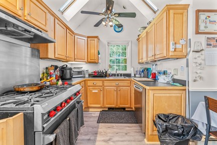 Popponesset, Mashpee Cape Cod vacation rental - Kitchen and professional stove