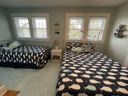 Wareham, Parkwood Beach MA vacation rental - One Queen bed and one twin bed