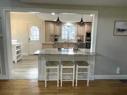 Wareham, Parkwood Beach MA vacation rental - Island seating