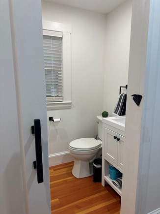 Hyannis Cape Cod vacation rental - Downstairs full bath