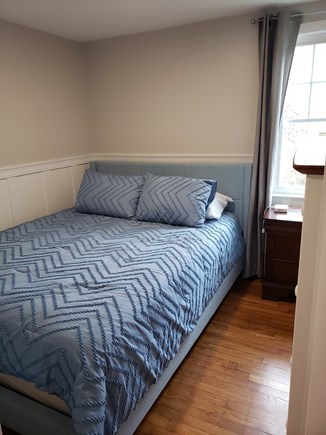 Dennis Port Cape Cod vacation rental - Middle bedroom with queen bed.