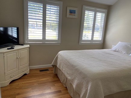 South Yarmouth Cape Cod vacation rental - Queen