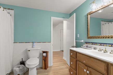 Brewster Cape Cod vacation rental - Bathroom 1