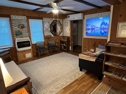 Sandwich Historic District Cape Cod vacation rental - Livingroom