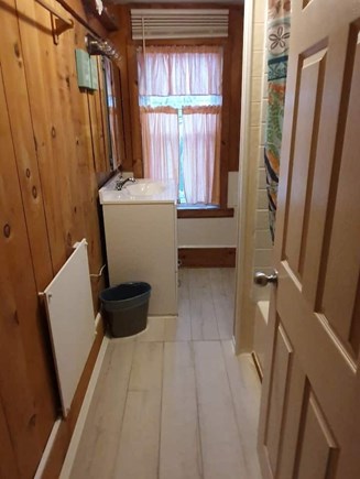 Sandwich Historic District Cape Cod vacation rental - Bathroom Entrance