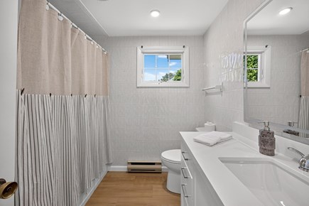 Brewster Cape Cod vacation rental - Main Floor Bathroom