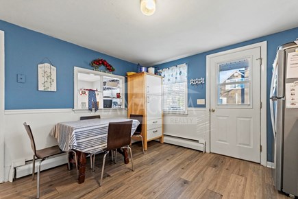 East Falmouth Cape Cod vacation rental - Kitchen table