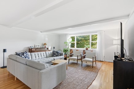 Falmouth, Great Harbors Cape Cod vacation rental - Living room