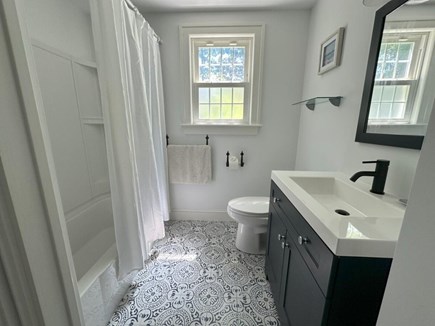 Brewster Cape Cod vacation rental - Main Floor Shared Bath