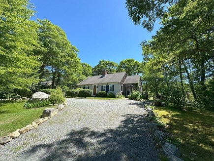 Brewster Cape Cod vacation rental - Circular Driveway