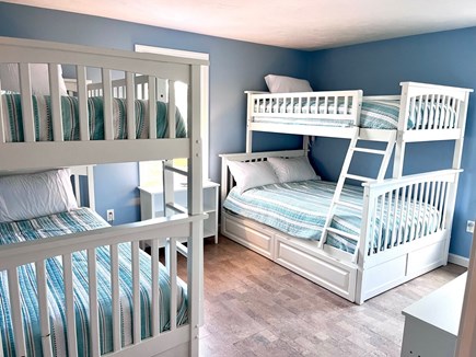 Chatham Cape Cod vacation rental - Upstairs Bunk Room