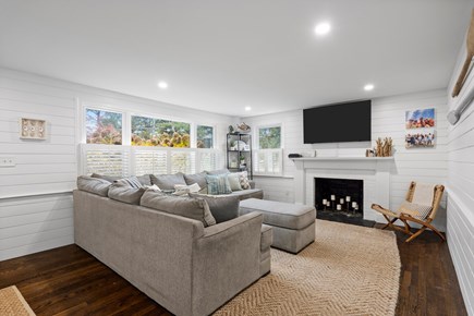Dennis Port Cape Cod vacation rental - Living room
