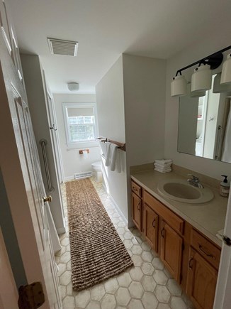 Yarmouth Port Cape Cod vacation rental - Bathroom 2 (Tub and Shower, Laundry)