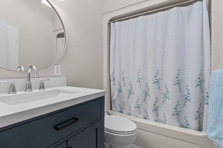 Popponesset Cape Cod vacation rental - Full Bath-updated 2026