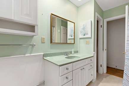 Centerville, Firefly Landing Cape Cod vacation rental - Full bath with tub/shower combo and generous vanity storage.