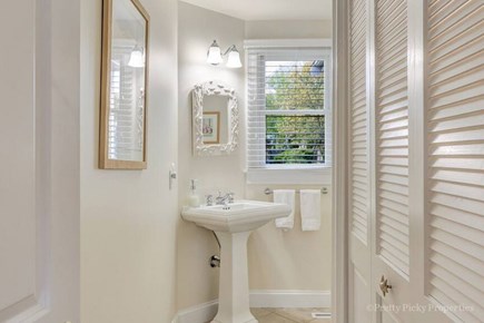 Brewster Cape Cod vacation rental - Main level powder room.