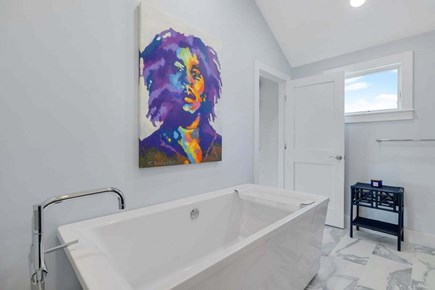 Orleans Cape Cod vacation rental - Beautiful tub